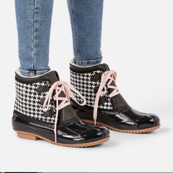 Shoes - Winter rain duck  boots